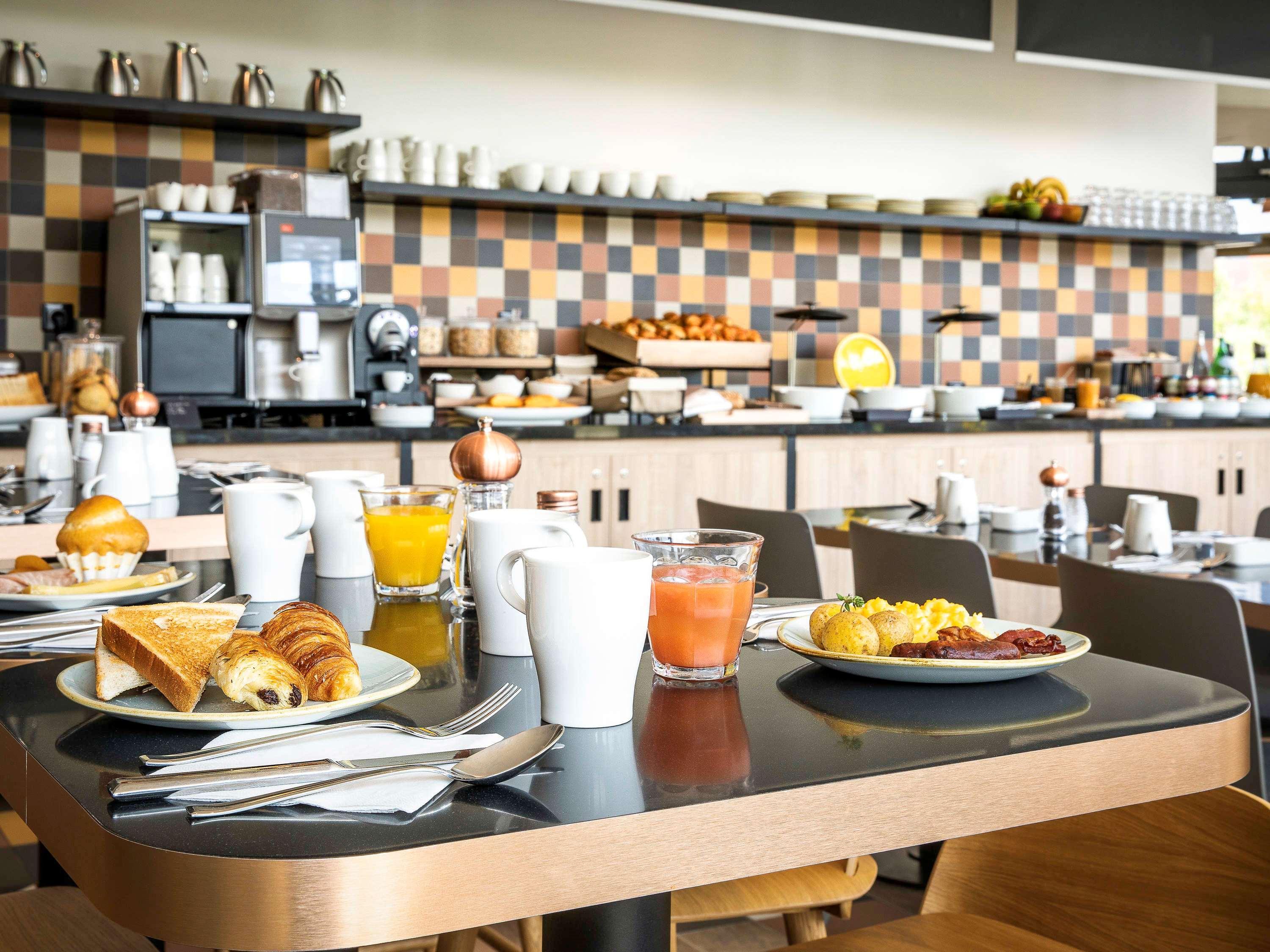 Mercure Paris 4*